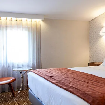 Lis Otel