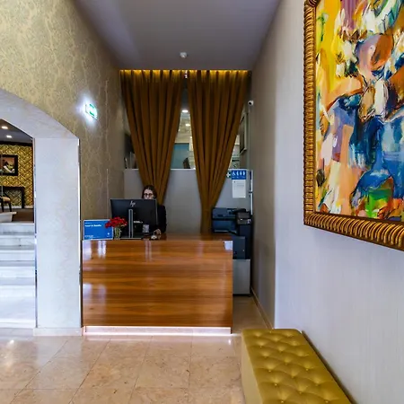 Lis Hotell Batalha